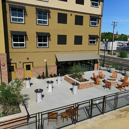 Oxford Suites Paso Robles Exteriör bild