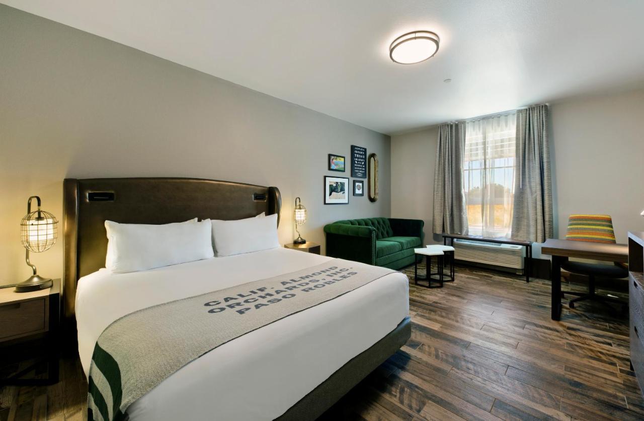 Oxford Suites Paso Robles Exteriör bild