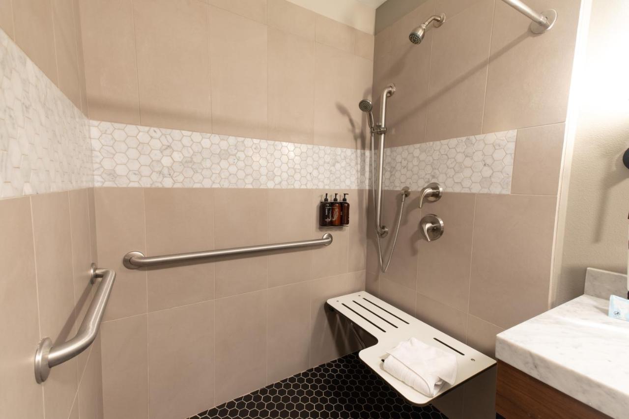 Oxford Suites Paso Robles Exteriör bild