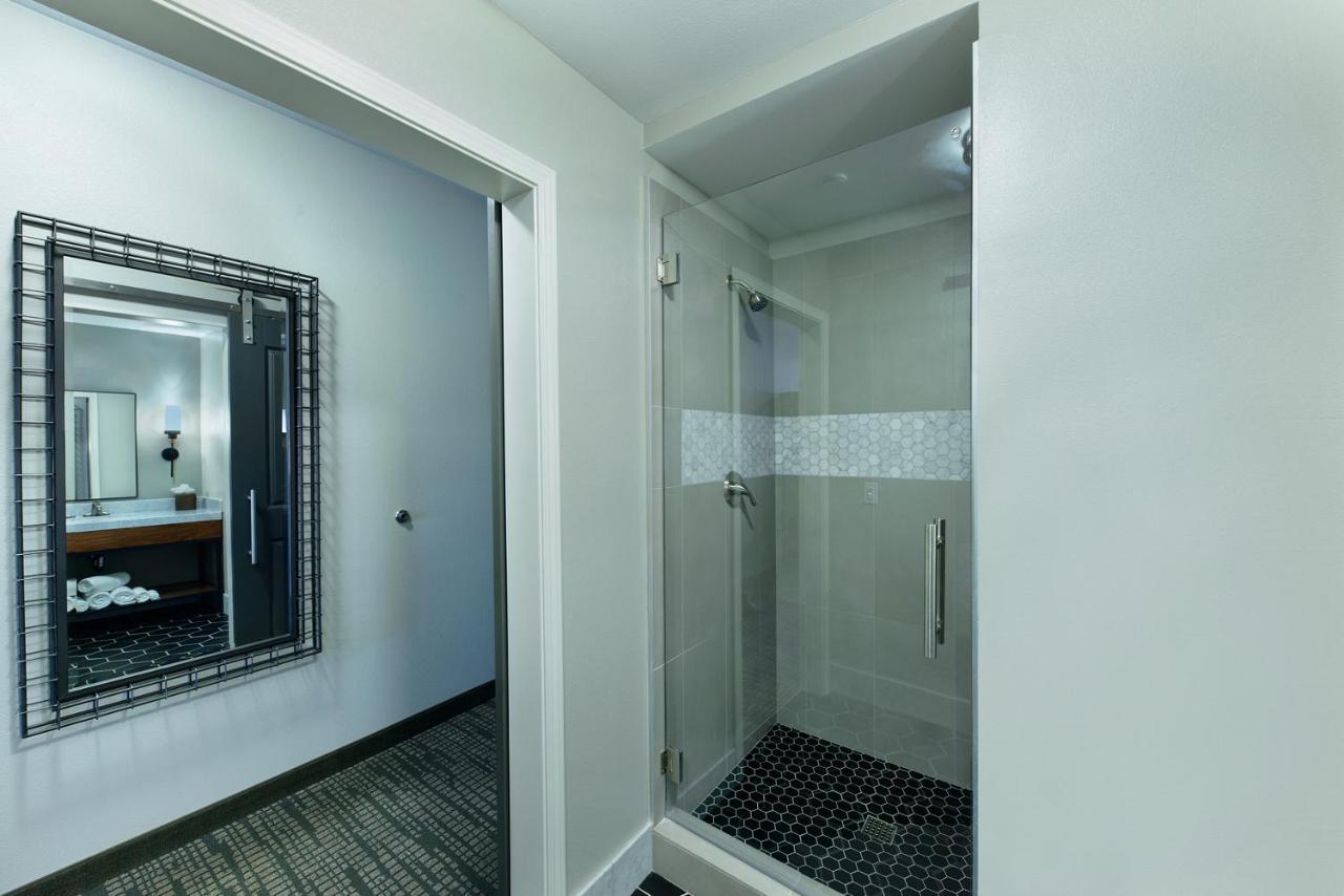 Oxford Suites Paso Robles Exteriör bild