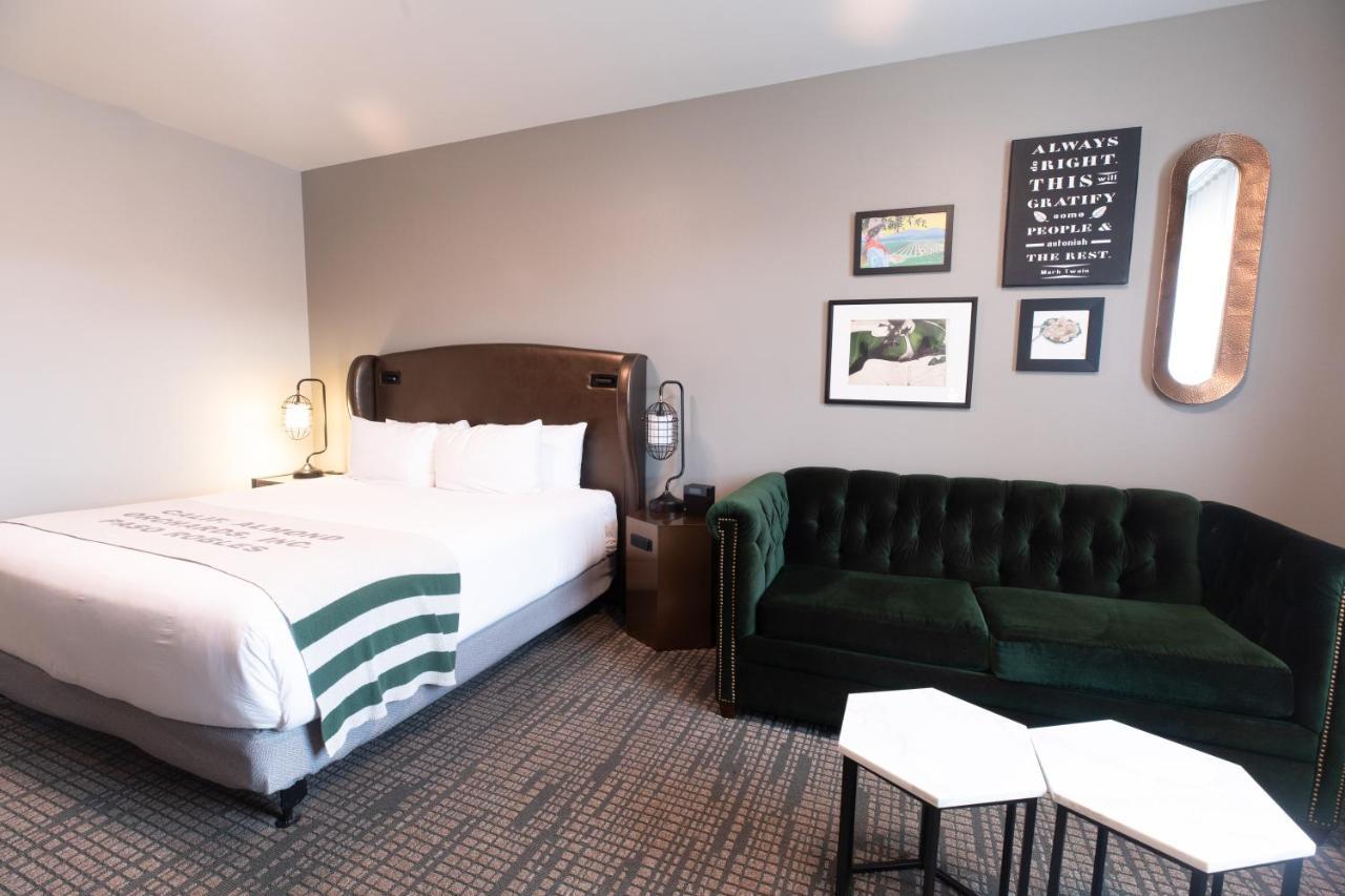 Oxford Suites Paso Robles Exteriör bild
